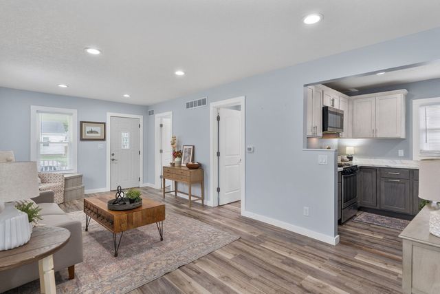 1920 32nd Street, Moline, IL 61265