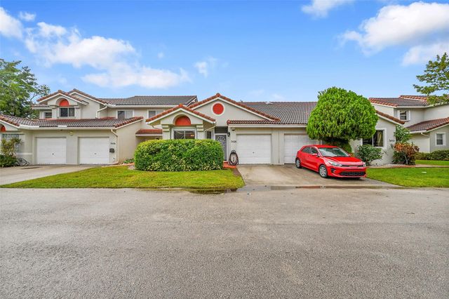 7428 S Pinewalk Dr S 18-4, Margate, FL 33063