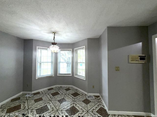 5615 Kiowa Circle, Evansville, IN 47715