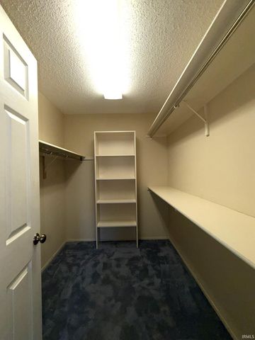 5615 Kiowa Circle, Evansville, IN 47715