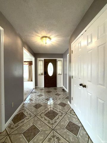 5615 Kiowa Circle, Evansville, IN 47715