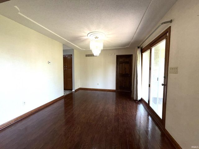 5615 Kiowa Circle, Evansville, IN 47715