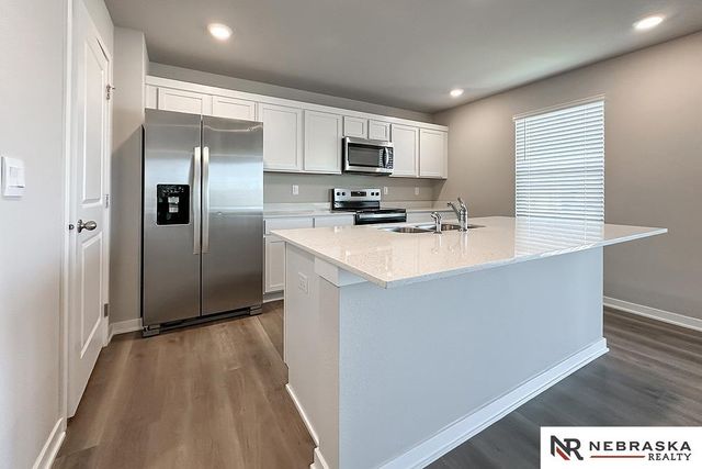 8516 S 184th Way, Gretna, NE 68136