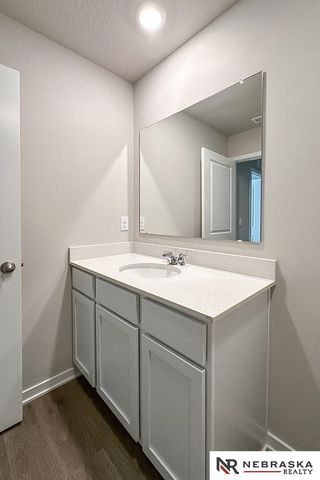 8516 S 184th Way, Gretna, NE 68136