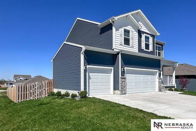 8516 S 184th Way, Gretna, NE 68136