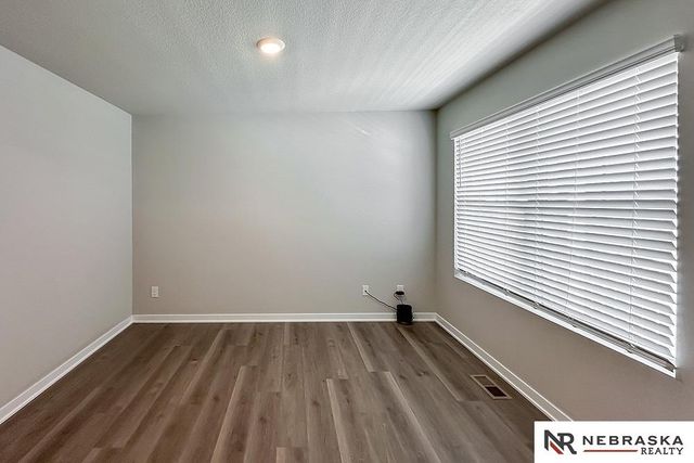 8516 S 184th Way, Gretna, NE 68136