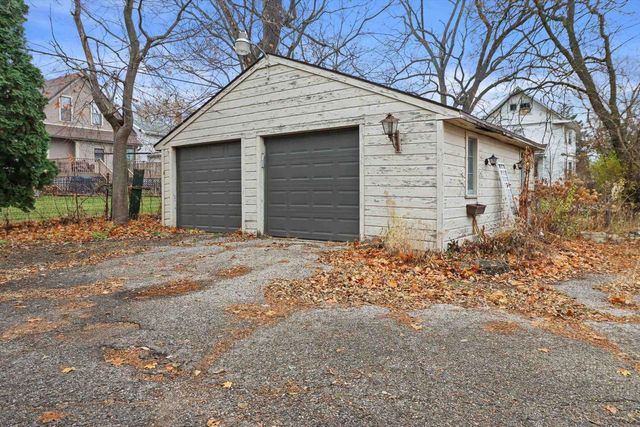 220 S Academy Street, Janesville, WI 53548