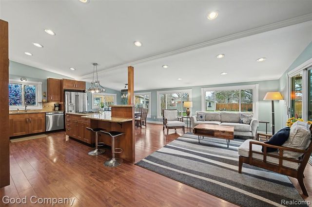 3010 Starr Road, Royal Oak, MI 48073