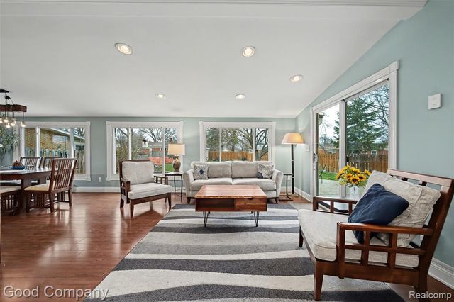 3010 Starr Road, Royal Oak, MI 48073