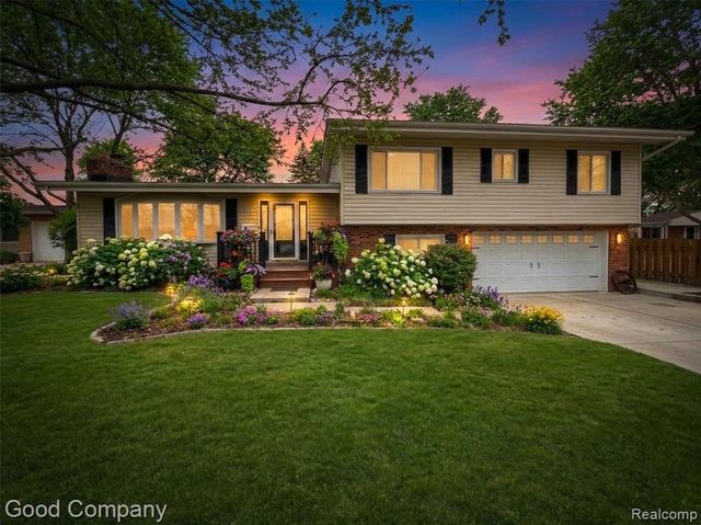 3010 Starr Road, Royal Oak, MI 48073