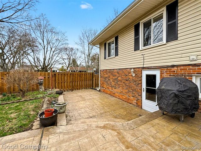 3010 Starr Road, Royal Oak, MI 48073