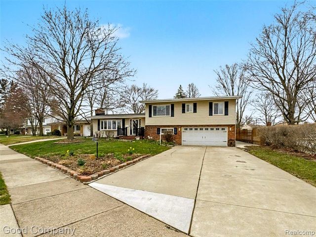 3010 Starr Road, Royal Oak, MI 48073