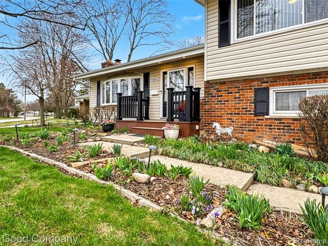 3010 Starr Road, Royal Oak, MI 48073