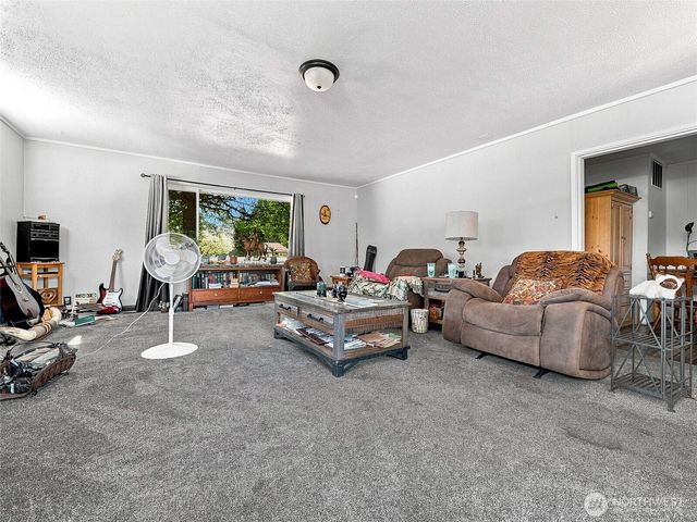 10723 59th Avenue E, Puyallup, WA 98373