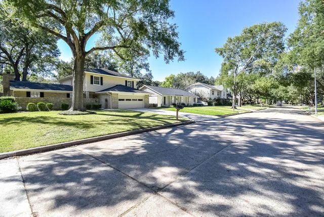 12435 Shepherds Ridge Drive, Houston, TX 77077