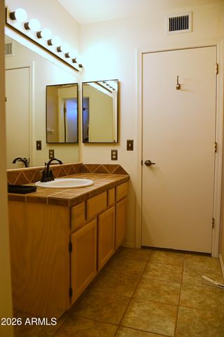 6160 E ROOSEVELT Street, Apache Junction, AZ 85119