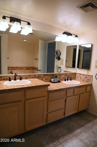 6160 E ROOSEVELT Street, Apache Junction, AZ 85119