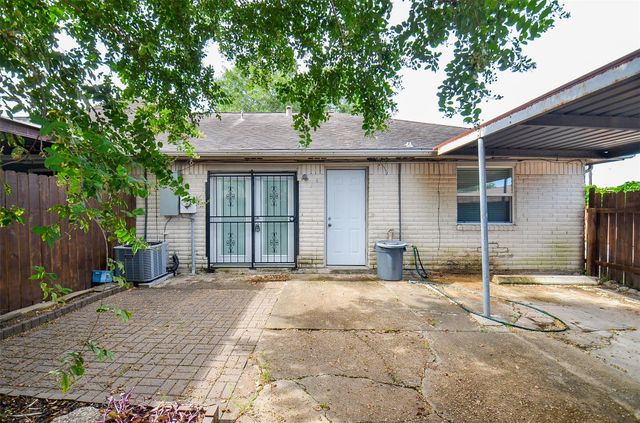 7323 Cook Road, Houston, TX 77072