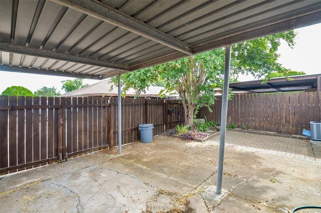 7323 Cook Road, Houston, TX 77072