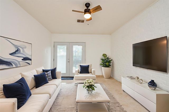 7323 Cook Road, Houston, TX 77072