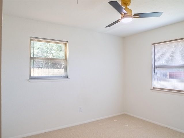 6305 NW Cheyenne Ave, Lawton, OK 73505