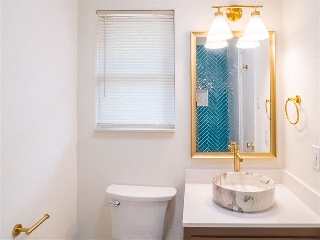 6305 NW Cheyenne Ave, Lawton, OK 73505