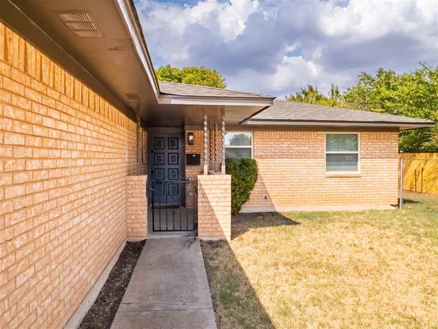6305 NW Cheyenne Ave, Lawton, OK 73505