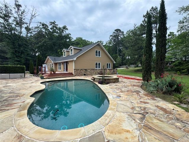335 Level Creek Road, Sugar Hill, GA 30518
