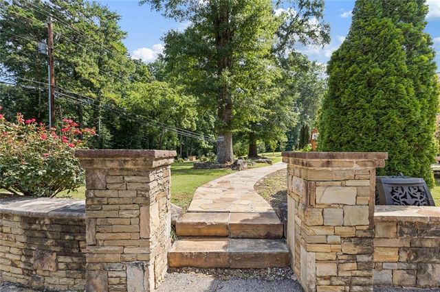 335 Level Creek Road, Sugar Hill, GA 30518