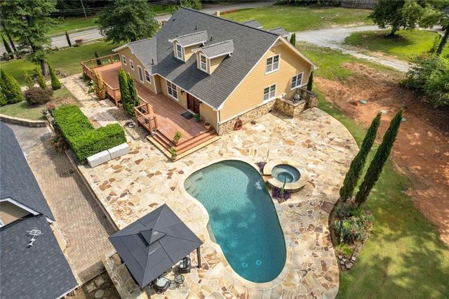 335 Level Creek Road, Sugar Hill, GA 30518