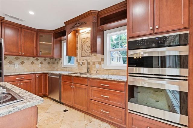 335 Level Creek Road, Sugar Hill, GA 30518