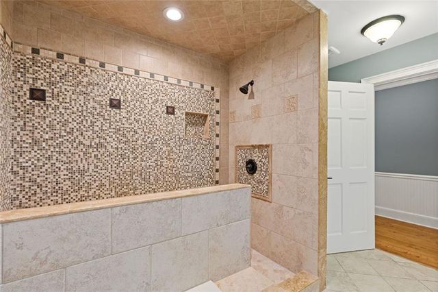 335 Level Creek Road, Sugar Hill, GA 30518