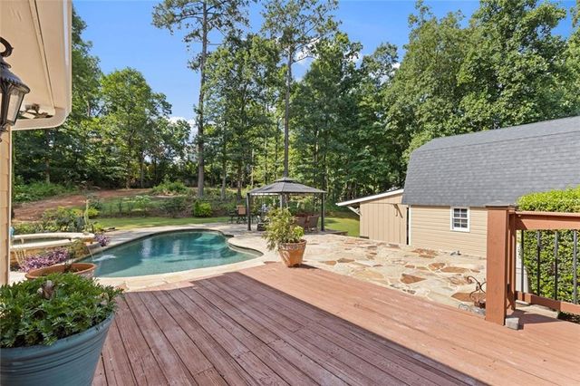 335 Level Creek Road, Sugar Hill, GA 30518