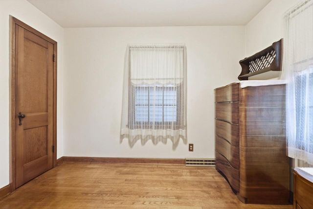3811 E Pulaski AVENUE, Cudahy, WI 53110
