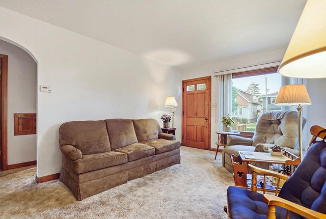 3811 E Pulaski AVENUE, Cudahy, WI 53110