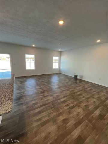 414 Pheasant Run, Elyria, OH 44035