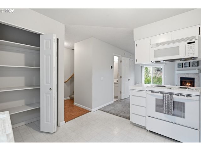 10900 Sw 76TH Pl 29, Portland, OR 97223