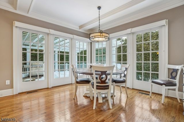 2 Robert Dr, Millburn Twp., NJ 07078