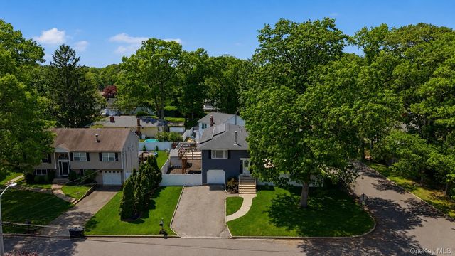 82 Seawanhaka Avenue, Nesconset, NY 11767