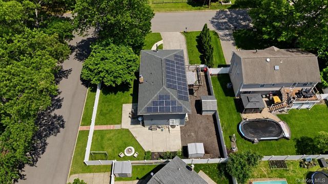 82 Seawanhaka Avenue, Nesconset, NY 11767