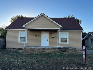 704 S Main Street, Sapulpa, OK 74066