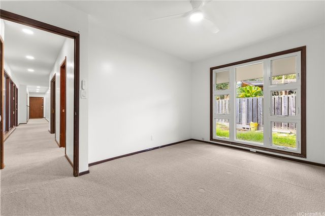 1202 Lola Way, Kailua, HI 96734