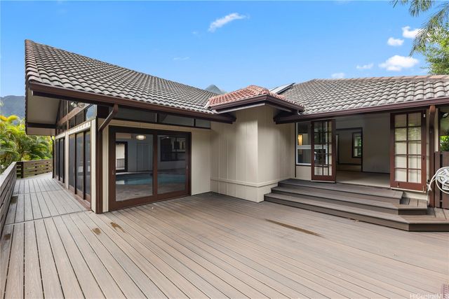 1202 Lola Way, Kailua, HI 96734