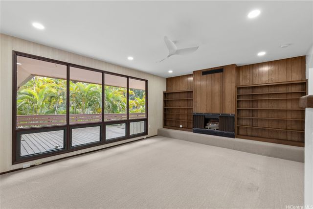 1202 Lola Way, Kailua, HI 96734