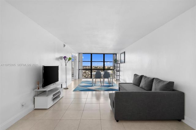 1000 Parkview Dr 1001, Hallandale Beach, FL 33009