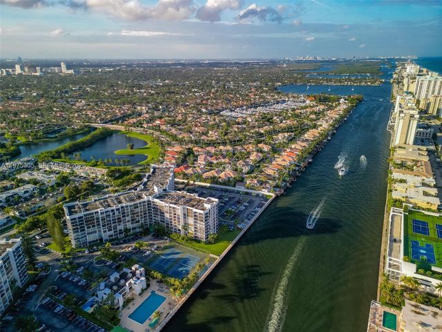 1000 Parkview Dr 1001, Hallandale Beach, FL 33009