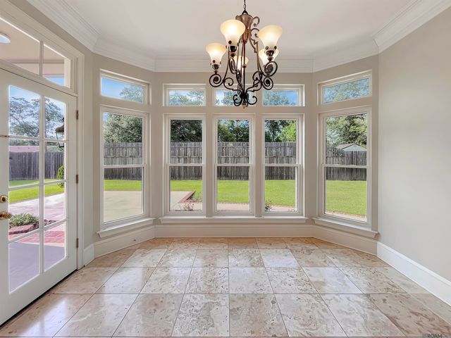 20695 Vermont St, Livingston, LA 70754