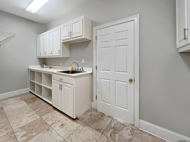 20695 Vermont St, Livingston, LA 70754