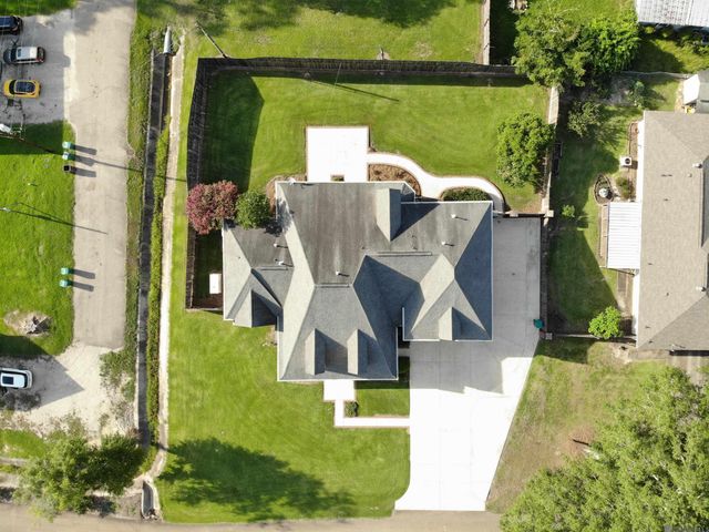 20695 Vermont St, Livingston, LA 70754