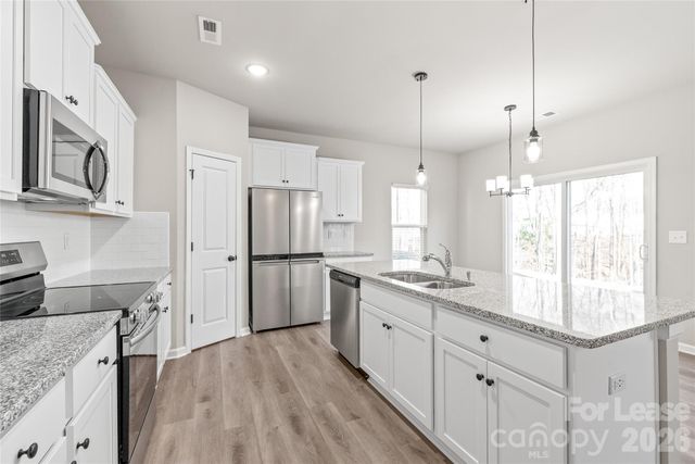 7017 Stoney Wood Lane, Charlotte, NC 28215